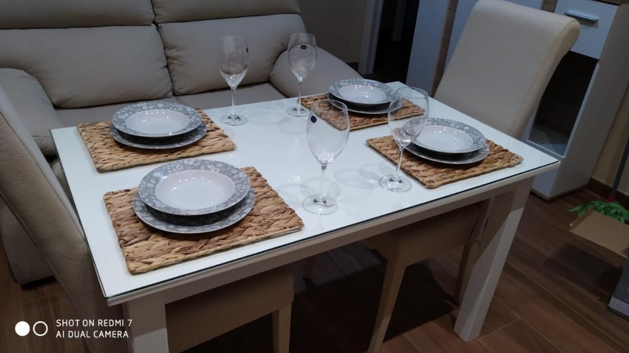 Apto Reformado Lägenhet Baena Exteriör bild